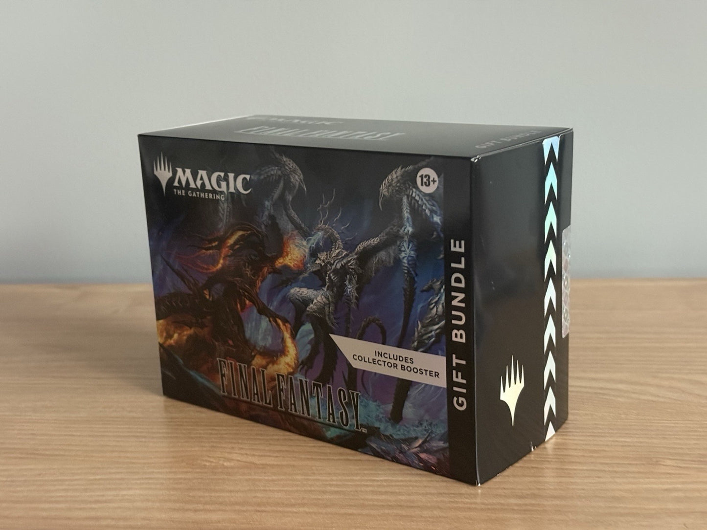 Magic The Gathering Final Fantasy Gift Bundle with Collector Booster